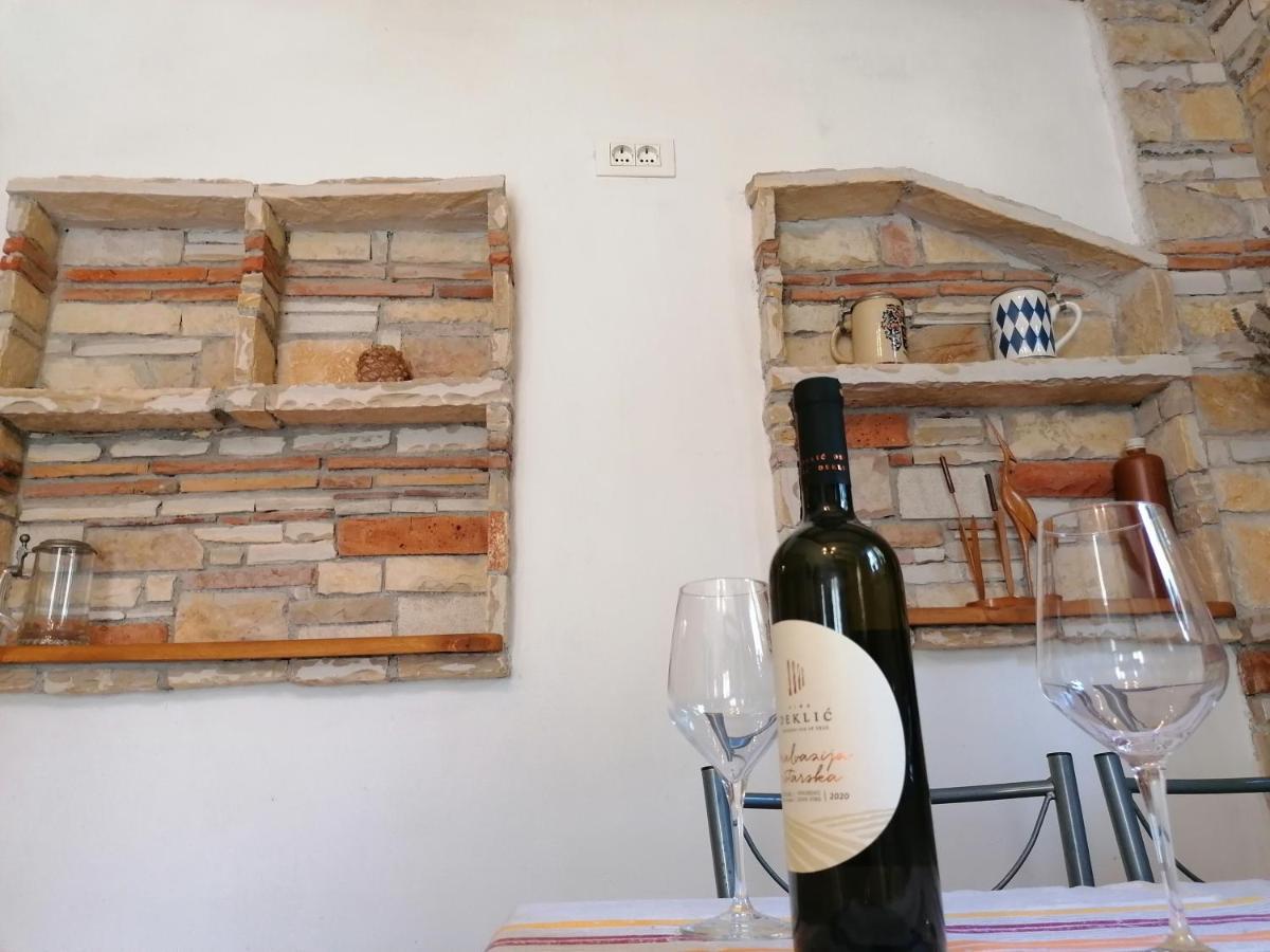 Nice Apartment Montepozzo With Private Garden Rovinj Exterior photo